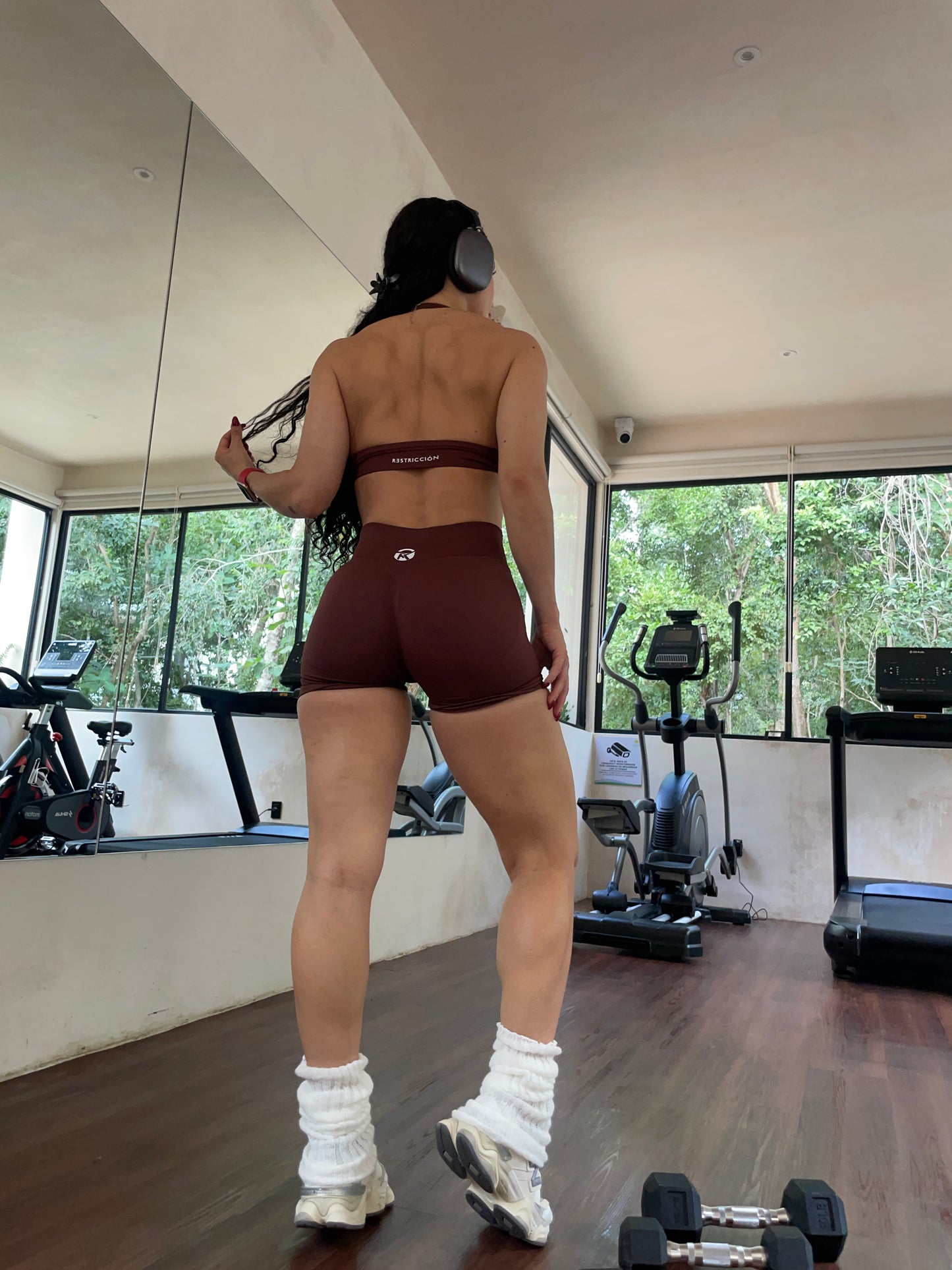 Conjunto scrunch short y top