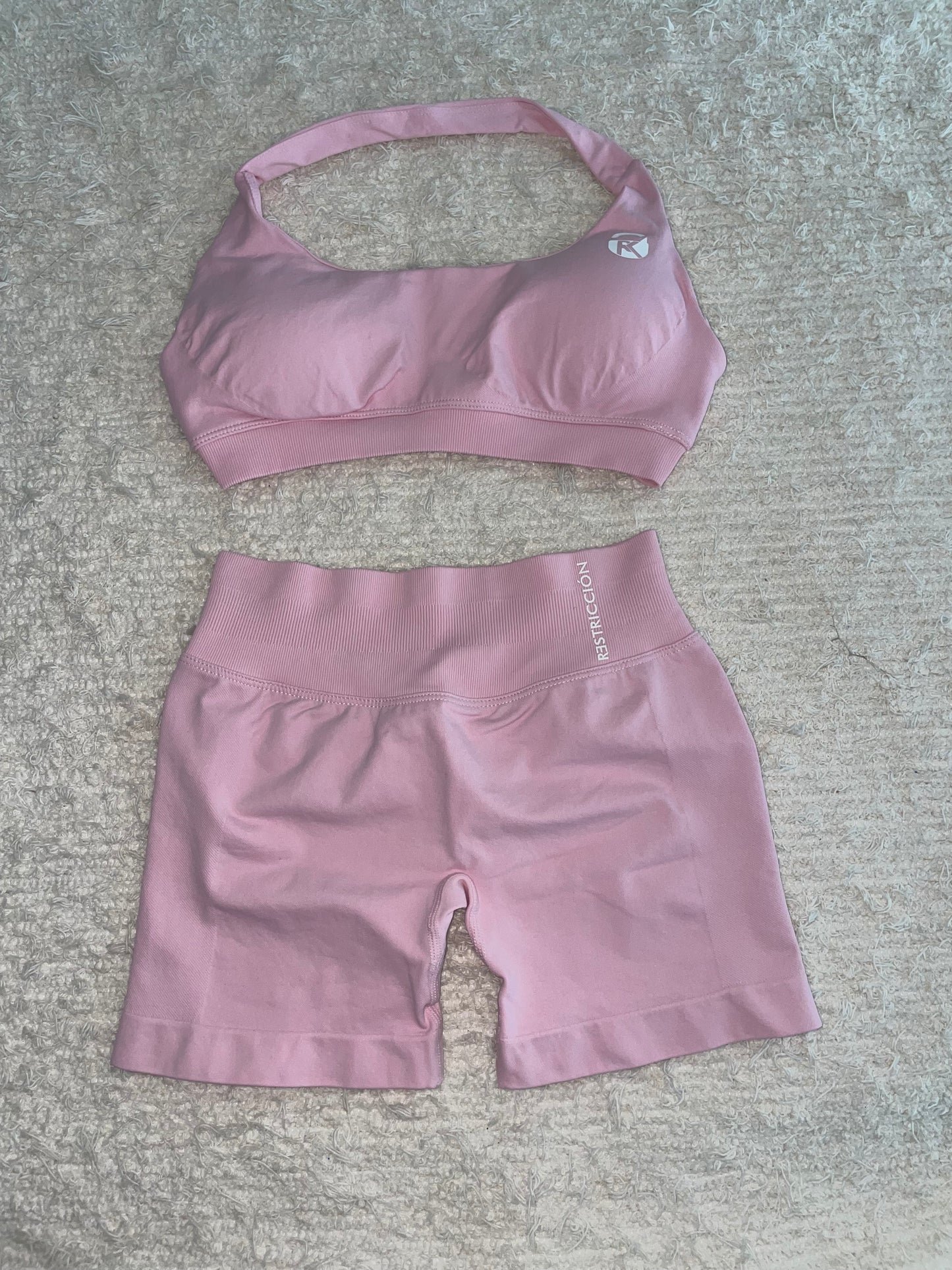 Conjunto scrunch short y top